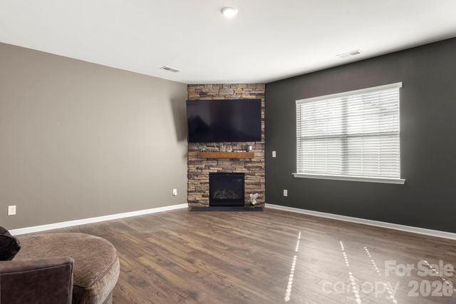 120 Sequoia Forest Drive, Mooresville, NC 28117