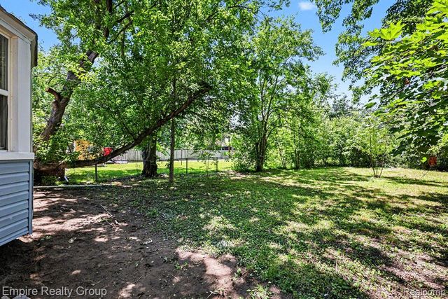 4575 Neff Avenue, Detroit, MI 48224