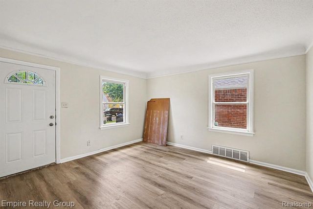 4575 Neff Avenue, Detroit, MI 48224