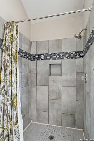 250 Benita, San Antonio, TX 78210