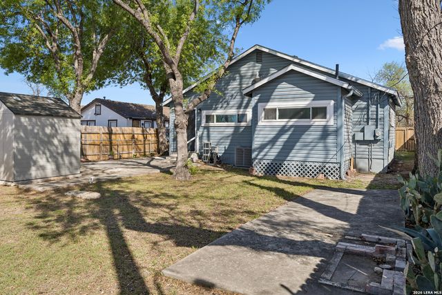 250 Benita, San Antonio, TX 78210