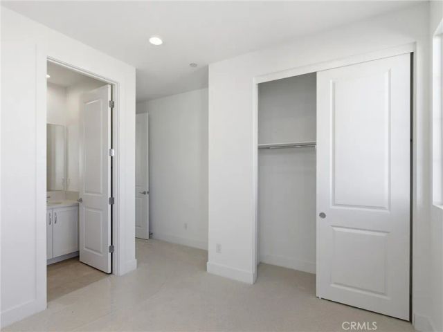 27619 Juniper Lane, Valencia, CA 91381