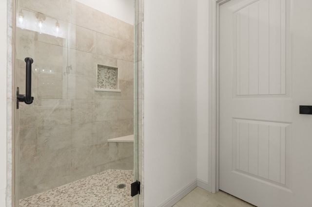 1707 Lakeway Drive, Cleburne, TX 76033