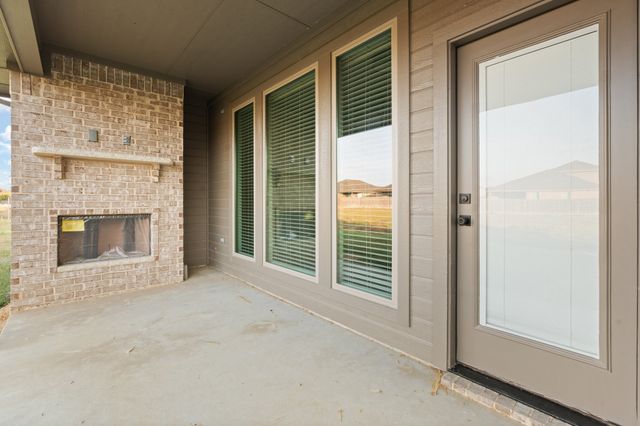 1707 Lakeway Drive, Cleburne, TX 76033