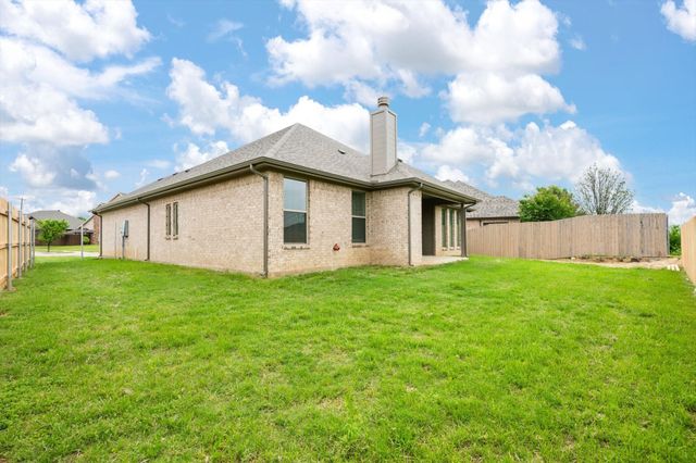 1707 Lakeway Drive, Cleburne, TX 76033