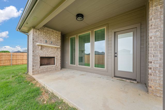 1707 Lakeway Drive, Cleburne, TX 76033