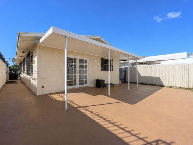 4401 W 10th Ct, Hialeah, FL 33012