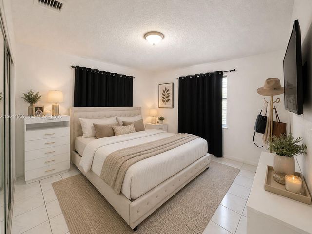 4401 W 10th Ct, Hialeah, FL 33012