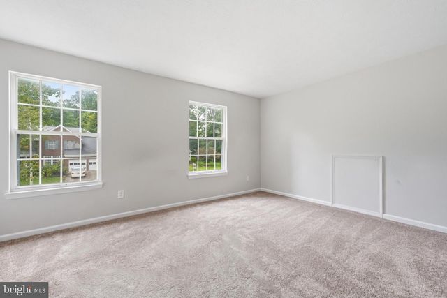 9260 MATTHEW DR, Manassas Park, VA 20111