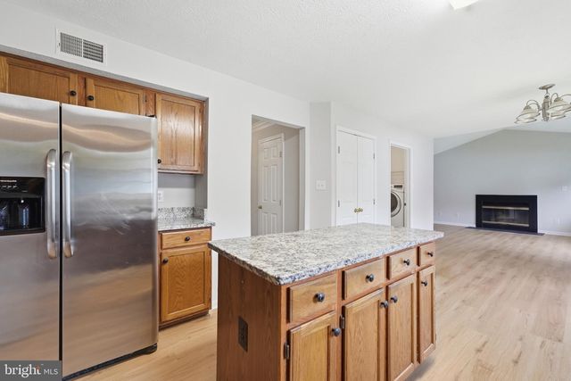 9260 MATTHEW DR, Manassas Park, VA 20111