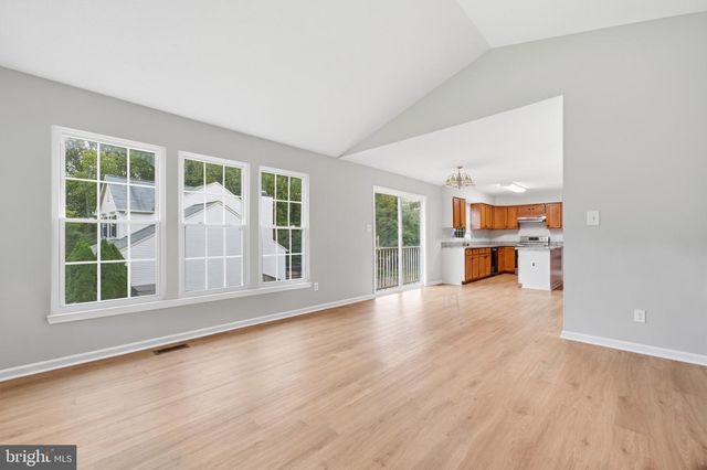 9260 MATTHEW DR, Manassas Park, VA 20111
