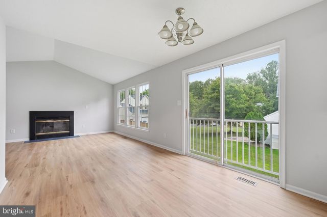 9260 MATTHEW DR, Manassas Park, VA 20111