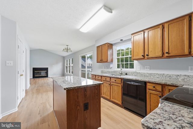 9260 MATTHEW DR, Manassas Park, VA 20111