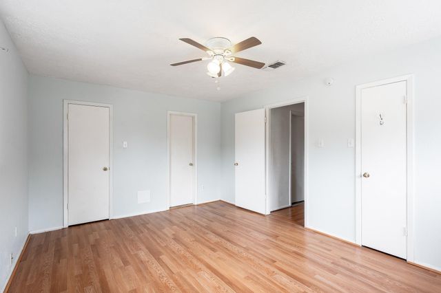 4423 Mossygate Drive, Spring, TX 77373