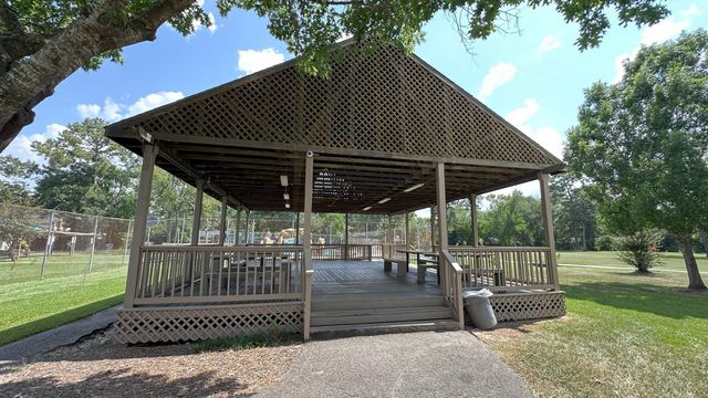 4423 Mossygate Drive, Spring, TX 77373