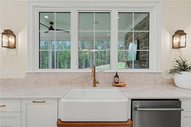7689 Manderley Drive, Oak Ridge, NC 27310