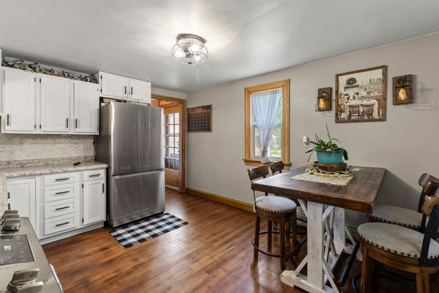 326 4th Avenue NE, Cambridge, MN 55008