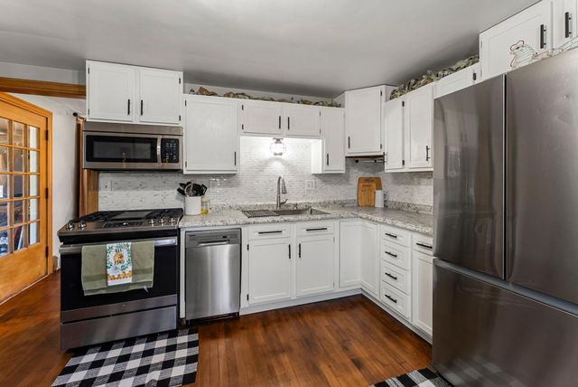326 4th Avenue NE, Cambridge, MN 55008