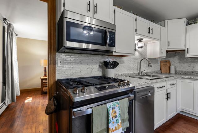 326 4th Avenue NE, Cambridge, MN 55008