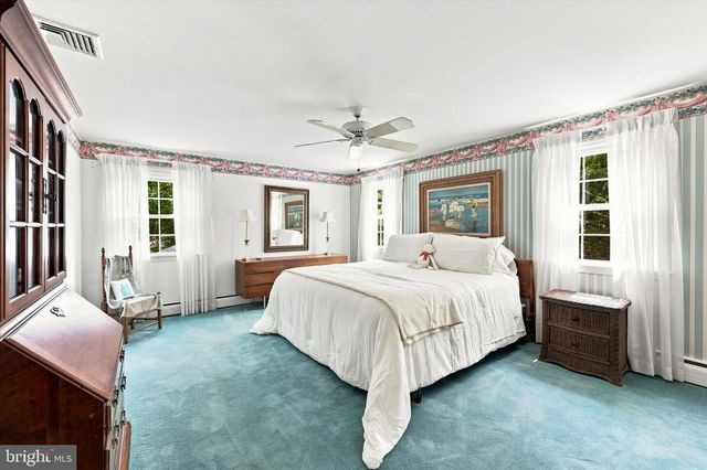 809 CLOVERLY RD, Berwyn, PA 19312