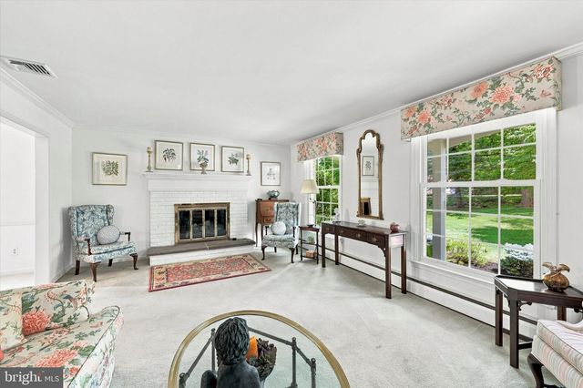 809 CLOVERLY RD, Berwyn, PA 19312