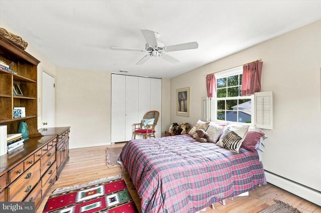 809 CLOVERLY RD, Berwyn, PA 19312