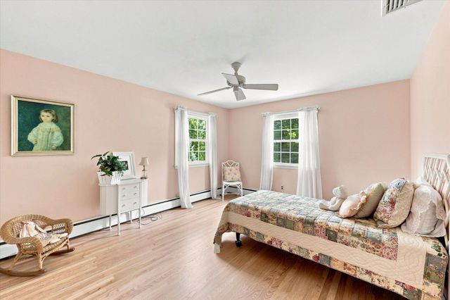809 CLOVERLY RD, Berwyn, PA 19312