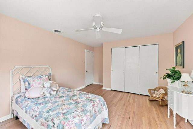 809 CLOVERLY RD, Berwyn, PA 19312