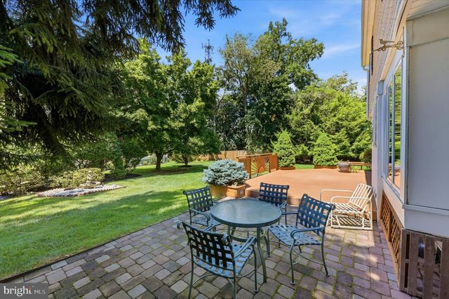809 CLOVERLY RD, Berwyn, PA 19312