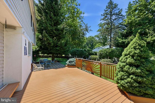 809 CLOVERLY RD, Berwyn, PA 19312