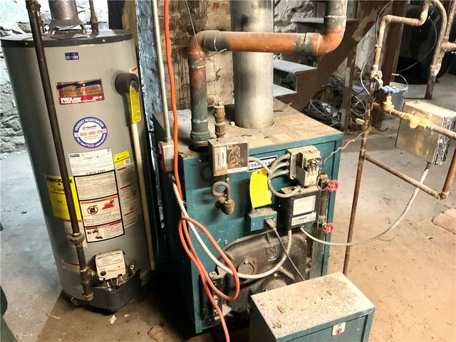 89 Armistice Boulevard, Pawtucket, RI 02860