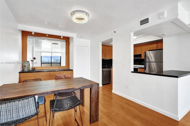 1775 Washington Ave PH-4, Miami Beach, FL 33139