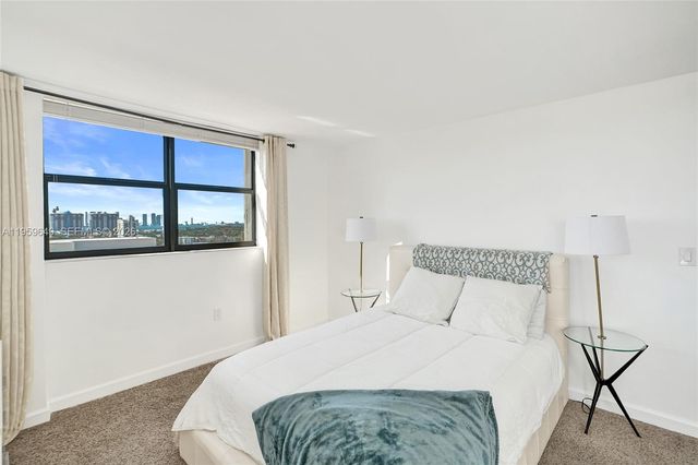 1775 Washington Ave PH-4, Miami Beach, FL 33139