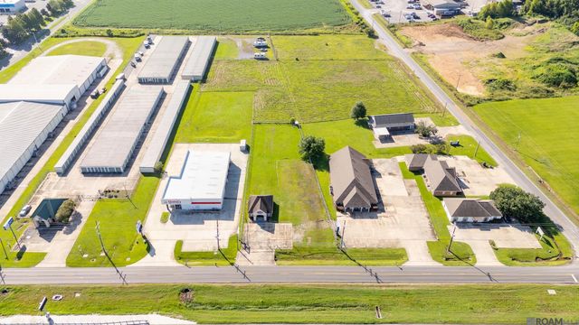 3459 S Hwy 1, Port Allen, LA 70767