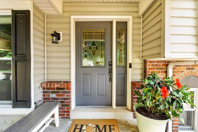 525 Country Manor Drive, St Peters, MO 63376