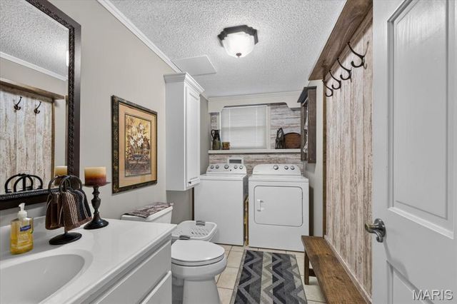 525 Country Manor Drive, St Peters, MO 63376