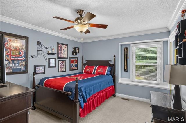525 Country Manor Drive, St Peters, MO 63376