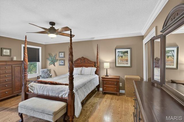 525 Country Manor Drive, St Peters, MO 63376