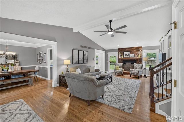 525 Country Manor Drive, St Peters, MO 63376
