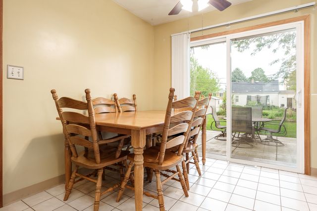 526 E RIVERSIDE Boulevard, Loves Park, IL 61111