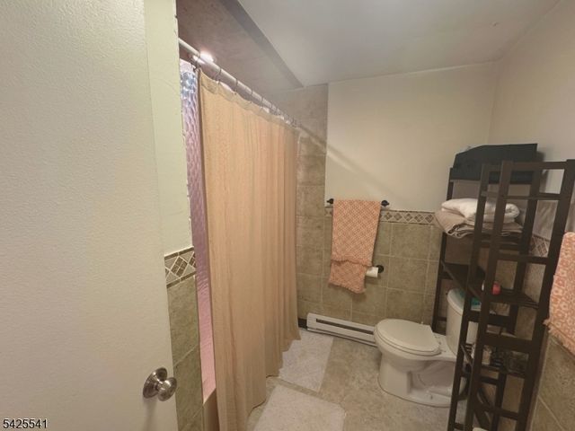 806 Eves Dr 2H, Hillsborough Twp., NJ 08844