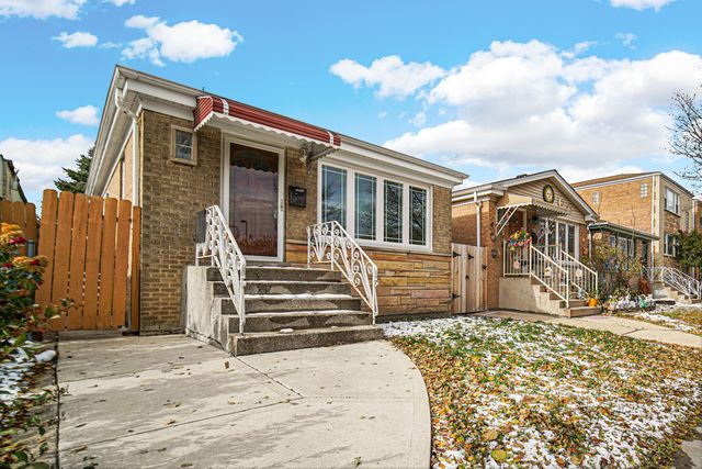 3210 N Narragansett Avenue, Chicago, IL 60634