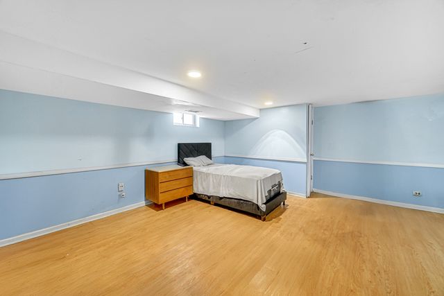 3210 N Narragansett Avenue, Chicago, IL 60634