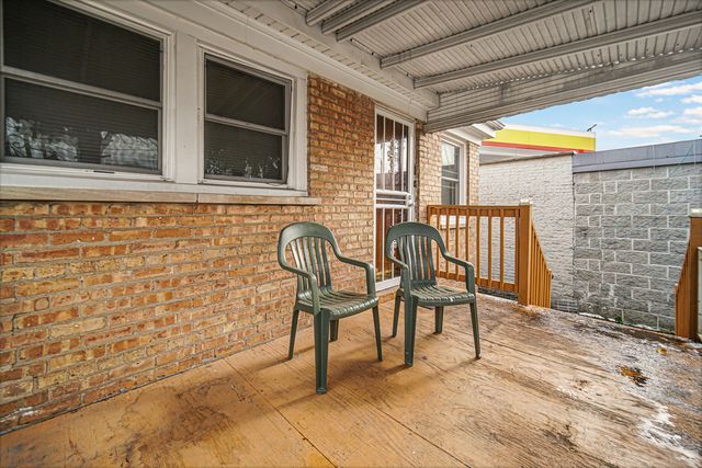 3210 N Narragansett Avenue, Chicago, IL 60634