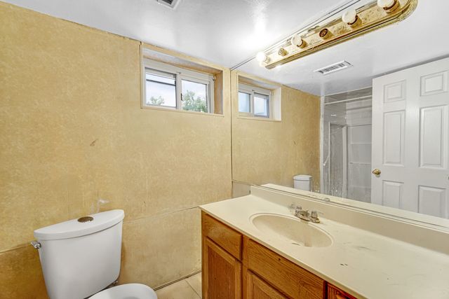 3210 N Narragansett Avenue, Chicago, IL 60634