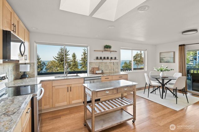 315 Marine Drive, Coupeville, WA 98239