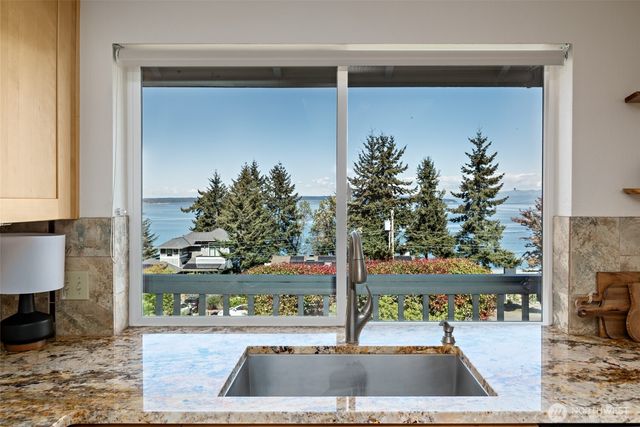 315 Marine Drive, Coupeville, WA 98239