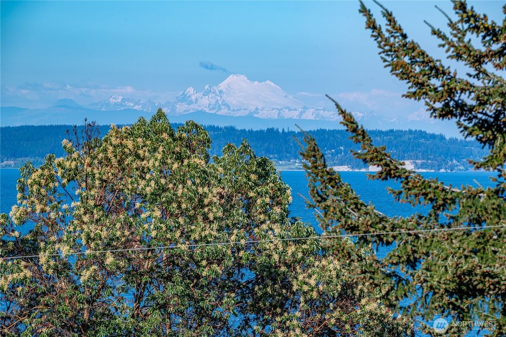 315 Marine Drive, Coupeville, WA 98239