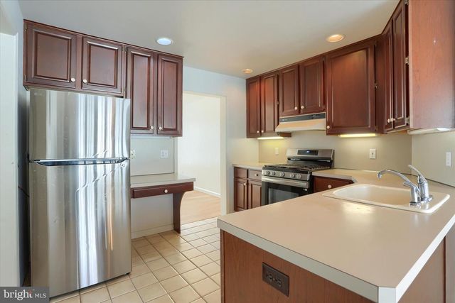 112 GRAYSTONE DR, Hummelstown, PA 17036