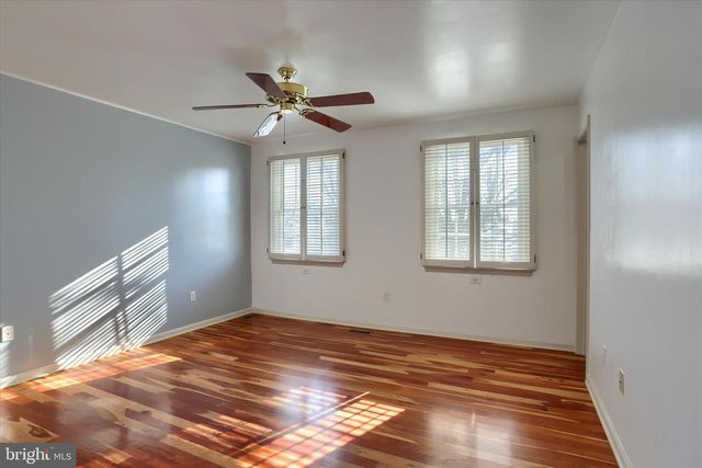 112 GRAYSTONE DR, Hummelstown, PA 17036